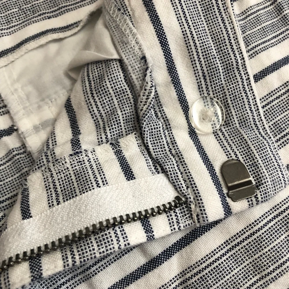Women’s GAP 3 inch shorts - Picture 8 of 15